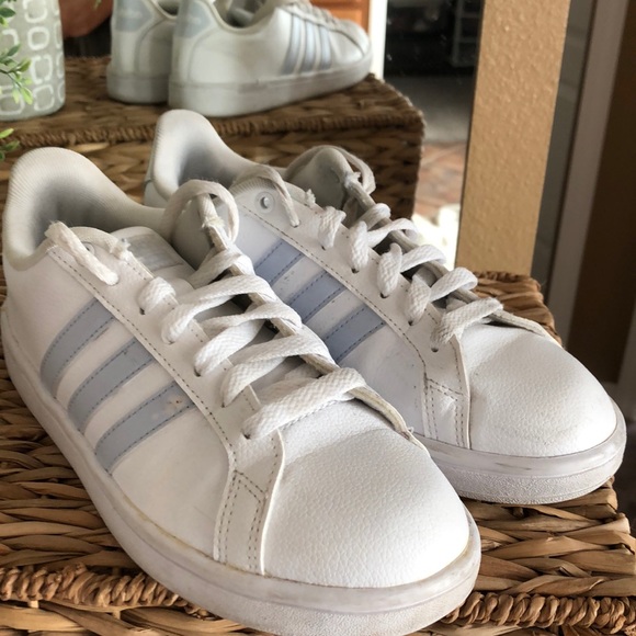 adidas Shoes - • Adidas Cloud Foam Leather •